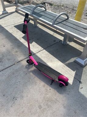 Razor Pink E90 Electric Scooter